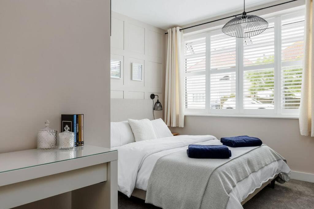 Modern 2 Bed, Cliff Top & Parking, F6 Bournemouth Luaran gambar