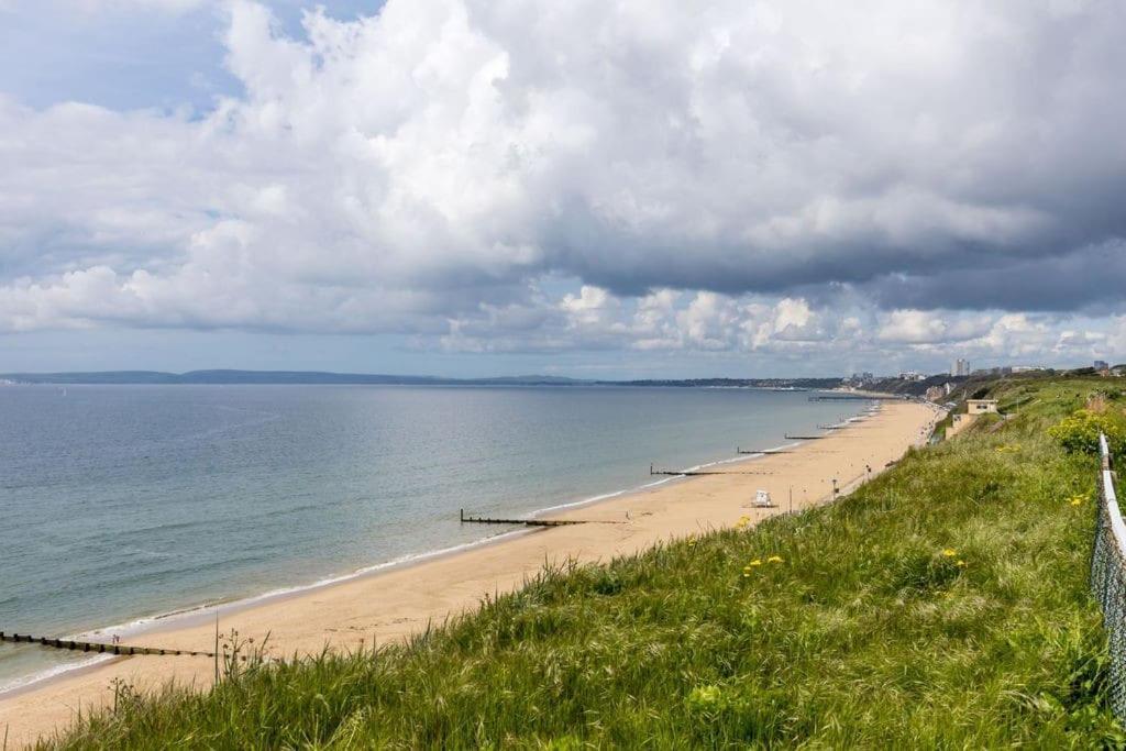 Modern 2 Bed, Cliff Top & Parking, F6 Bournemouth Luaran gambar
