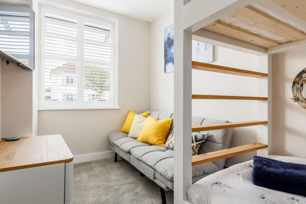 Modern 2 Bed, Cliff Top & Parking, F6 Bournemouth Luaran gambar